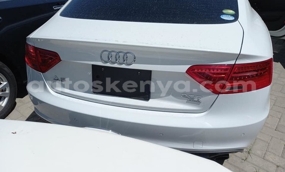 Nunua Ilio tumika Audi A5 Nyeupe Gari ndani ya Mto Athi nchini Nairobi Nunua Ilio tumika Audi A5 Nyeupe Gari ndani ya Mto Athi nchini Nairobi