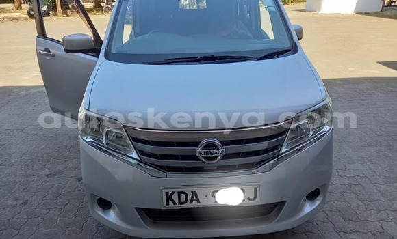Nunua Ilio tumika Nissan Serena Fedha Gari ndani ya Mto Athi nchini Nairobi