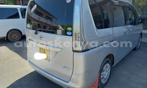 Nunua Ilio tumika Nissan Serena Fedha Gari ndani ya Mto Athi nchini Nairobi Nunua Ilio tumika Nissan Serena Fedha Gari ndani ya Mto Athi nchini Nairobi