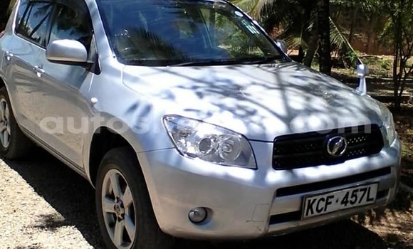 Nunua Ilio tumika Toyota RAV4 Fedha Gari ndani ya Mto Athi nchini Nairobi Nunua Ilio tumika Toyota RAV4 Fedha Gari ndani ya Mto Athi nchini Nairobi
