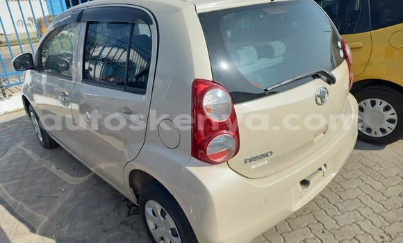 Nunua Ilio tumika Toyota Passo Nyeupe Gari ndani ya Mto Athi nchini Nairobi Nunua Ilio tumika Toyota Passo Nyeupe Gari ndani ya Mto Athi nchini Nairobi