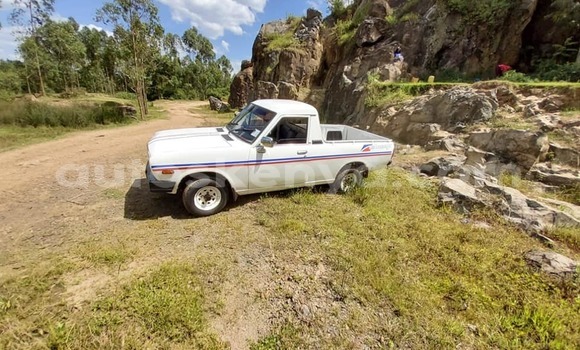 Buy Used Nissan Datsun White Car in Kitui in East Kenya Buy Used Nissan Datsun White Car in Kitui in East Kenya