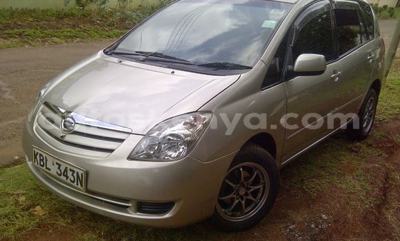 Nunua Ilio tumika Toyota Corolla Spacio Fedha Gari ndani ya Embu nchini Mashariki ya Kenya Nunua Ilio tumika Toyota Corolla Spacio Fedha Gari ndani ya Embu nchini Mashariki ya Kenya