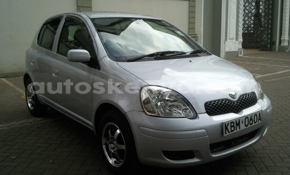 Buy Used Toyota Vitz Silver Car in Isiolo in East Kenya
