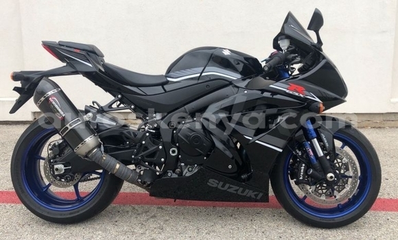 Oofamaa Suzuki GSX–R Black Doqdoqqee iti Bissil keessatti Nairobi keessatti