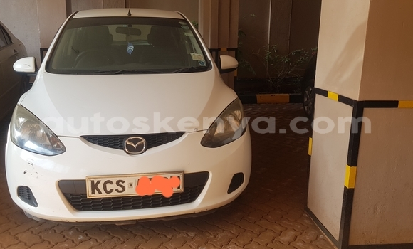 Buy Used Mazda Demio White Car in Nairobi in Nairobi