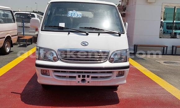 Haaraa Jinbei Haise White Makiinaa iti Nairobi keessatti Nairobi keessatti