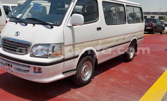 Buy New Jinbei Haise White Car in Nairobi in Nairobi Buy New Jinbei Haise White Car in Nairobi in Nairobi