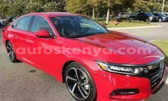 Nunua Ilio tumika Honda Accord Nyekundu Gari ndani ya Nairobi nchini Nairobi
