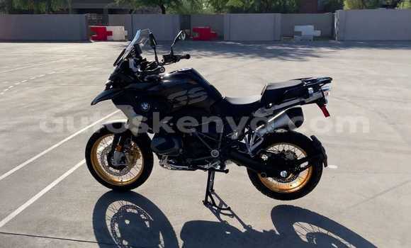 Nunua Ilio tumika BMW R1200GS Adventure Nyeusi Bike ndani ya Nairobi nchini Nairobi Nunua Ilio tumika BMW R1200GS Adventure Nyeusi Bike ndani ya Nairobi nchini Nairobi