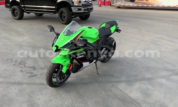 Nunua Ilio tumika Kawasaki Ninja Kijani Bike ndani ya Nairobi nchini Nairobi Nunua Ilio tumika Kawasaki Ninja Kijani Bike ndani ya Nairobi nchini Nairobi