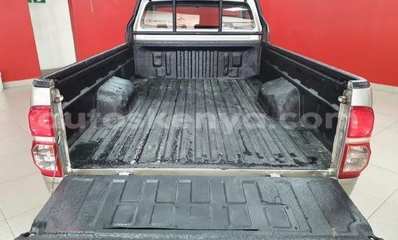 Nunua Ilio tumika Toyota Hilux Fedha Gari ndani ya Bute nchini Kaskazini Mashariki mwa Kenya Nunua Ilio tumika Toyota Hilux Fedha Gari ndani ya Bute nchini Kaskazini Mashariki mwa Kenya