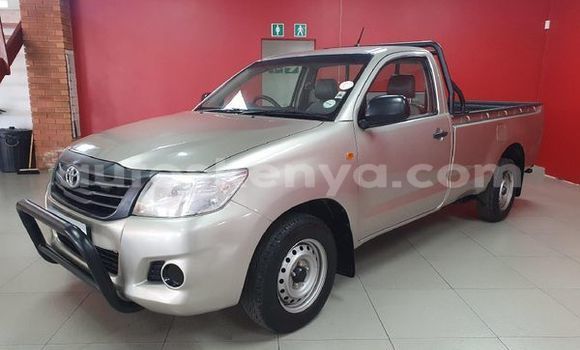 Nunua Ilio tumika Toyota Hilux Fedha Gari ndani ya Bute nchini Kaskazini Mashariki mwa Kenya Nunua Ilio tumika Toyota Hilux Fedha Gari ndani ya Bute nchini Kaskazini Mashariki mwa Kenya