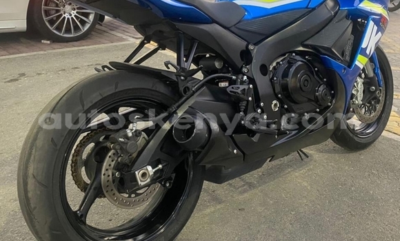 Oofamaa Suzuki GSX–R Blue Doqdoqqee iti Nairobi keessatti Nairobi keessatti Oofamaa Suzuki GSX–R Blue Doqdoqqee iti Nairobi keessatti Nairobi keessatti