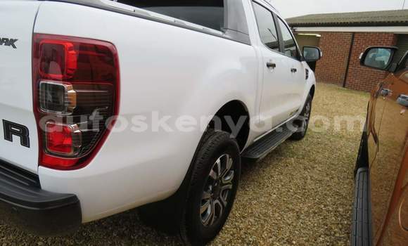 Nunua Ilio tumika Ford Ranger Nyeupe Gari ndani ya Nairobi nchini Nairobi Nunua Ilio tumika Ford Ranger Nyeupe Gari ndani ya Nairobi nchini Nairobi