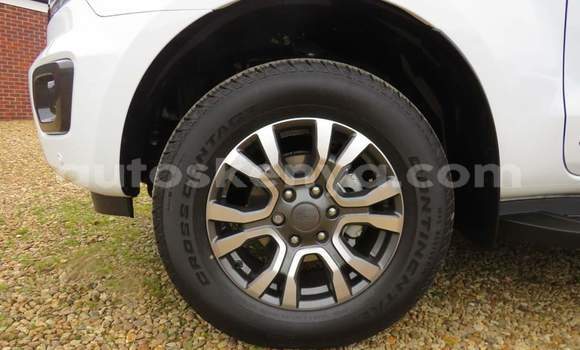 Nunua Ilio tumika Ford Ranger Nyeupe Gari ndani ya Nairobi nchini Nairobi Nunua Ilio tumika Ford Ranger Nyeupe Gari ndani ya Nairobi nchini Nairobi