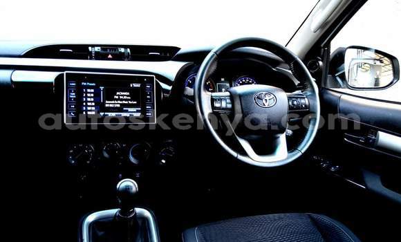 Nunua Ilio tumika Toyota Hilux Nyeupe Gari ndani ya Nairobi nchini Nairobi Nunua Ilio tumika Toyota Hilux Nyeupe Gari ndani ya Nairobi nchini Nairobi