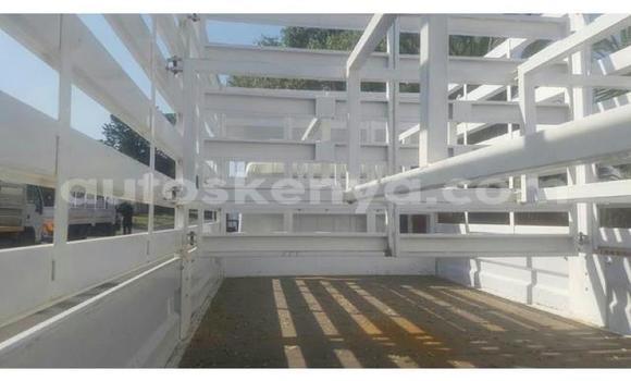 Nunua Ilio tumika Mitsubishi Fuso Nyeupe Lori ndani ya Nairobi nchini Nairobi Nunua Ilio tumika Mitsubishi Fuso Nyeupe Lori ndani ya Nairobi nchini Nairobi