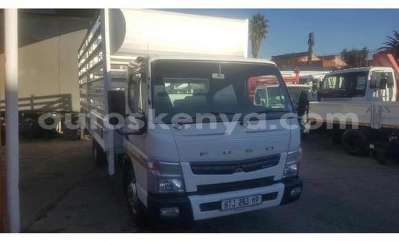 Nunua Ilio tumika Mitsubishi Fuso Nyeupe Lori ndani ya Nairobi nchini Nairobi Nunua Ilio tumika Mitsubishi Fuso Nyeupe Lori ndani ya Nairobi nchini Nairobi