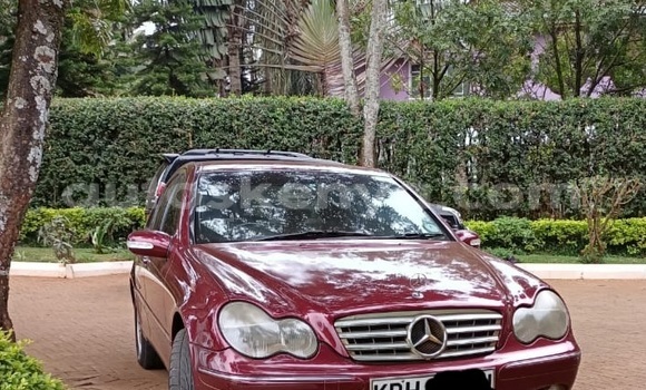 Buy Used Mercedes-Benz C-Classe Red Car in Nairobi in Nairobi