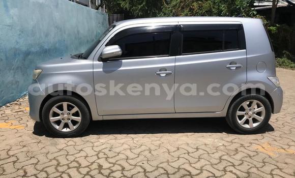 Oofamaa Toyota bB Silver Makiinaa iti Mombasa keessatti Coastal Kenya keessatti Oofamaa Toyota bB Silver Makiinaa iti Mombasa keessatti Coastal Kenya keessatti