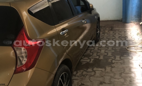 Oofamaa Nissan Note Beige Makiinaa iti Mombasa keessatti Coastal Kenya keessatti Oofamaa Nissan Note Beige Makiinaa iti Mombasa keessatti Coastal Kenya keessatti