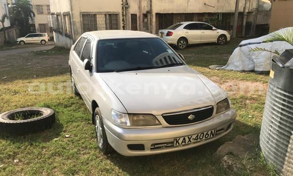 Oofamaa Toyota Premio White Makiinaa iti Mombasa keessatti Coastal Kenya keessatti Oofamaa Toyota Premio White Makiinaa iti Mombasa keessatti Coastal Kenya keessatti