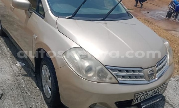 Oofamaa Nissan tiida Beige Makiinaa iti Nairobi keessatti Nairobi keessatti Oofamaa Nissan tiida Beige Makiinaa iti Nairobi keessatti Nairobi keessatti