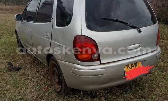 Oofamaa Toyota Spacio Silver Makiinaa iti Nairobi keessatti Nairobi keessatti Oofamaa Toyota Spacio Silver Makiinaa iti Nairobi keessatti Nairobi keessatti