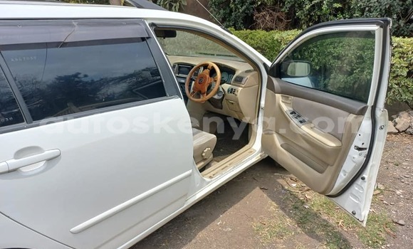 Oofamaa Toyota Fielder White Makiinaa iti Nairobi keessatti Nairobi keessatti Oofamaa Toyota Fielder White Makiinaa iti Nairobi keessatti Nairobi keessatti