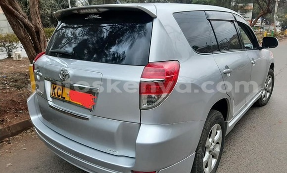Oofamaa Toyota Vanguard Silver Makiinaa iti Nairobi keessatti Nairobi keessatti Oofamaa Toyota Vanguard Silver Makiinaa iti Nairobi keessatti Nairobi keessatti