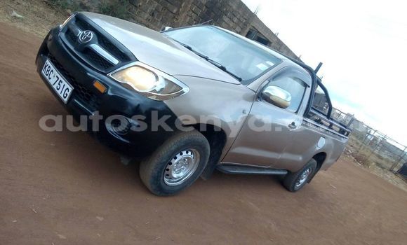 Buy Used Toyota Hilux Beige Car in Thika in Nairobi Buy Used Toyota Hilux Beige Car in Thika in Nairobi