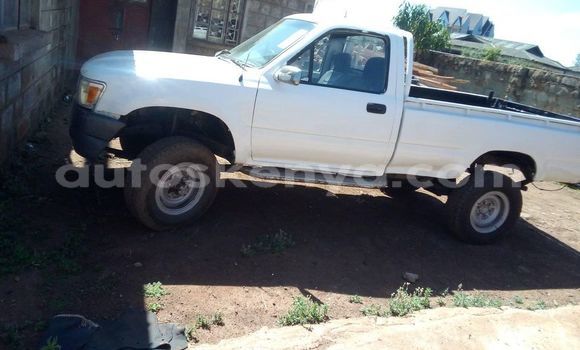 Buy Used Toyota Hilux White Car in Thika in Nairobi Buy Used Toyota Hilux White Car in Thika in Nairobi
