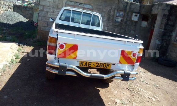 Buy Used Toyota Hilux White Car in Thika in Nairobi Buy Used Toyota Hilux White Car in Thika in Nairobi