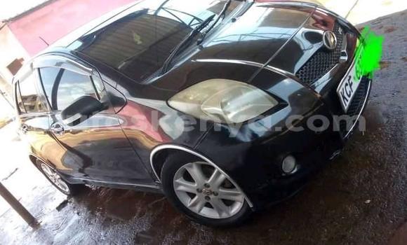 Oofamaa Toyota Vitz Black Makiinaa iti Thika keessatti Nairobi keessatti