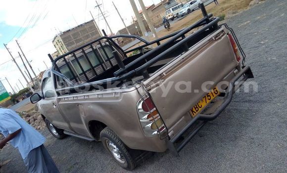 Buy Used Toyota Hilux Brown Car in Thika in Nairobi Buy Used Toyota Hilux Brown Car in Thika in Nairobi