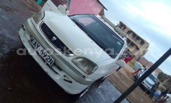 Oofamaa Toyota Raum White Makiinaa iti Thika keessatti Nairobi keessatti Oofamaa Toyota Raum White Makiinaa iti Thika keessatti Nairobi keessatti
