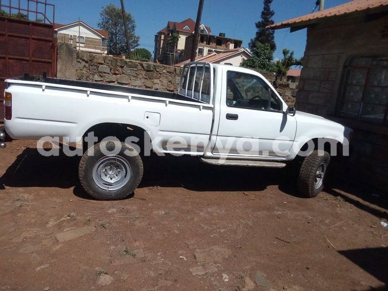 Big with watermark toyota hilux nairobi thika 16816