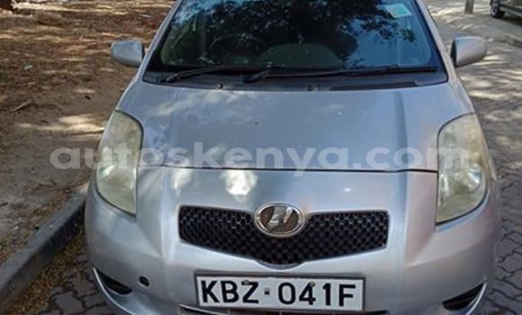 Nunua Ilio tumika Toyota Vitz Fedha Gari ndani ya Nairobi nchini Nairobi Nunua Ilio tumika Toyota Vitz Fedha Gari ndani ya Nairobi nchini Nairobi