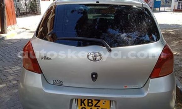 Nunua Ilio tumika Toyota Vitz Fedha Gari ndani ya Nairobi nchini Nairobi Nunua Ilio tumika Toyota Vitz Fedha Gari ndani ya Nairobi nchini Nairobi