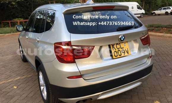 Nunua Ilio tumika BMW X3 Fedha Gari ndani ya Nairobi nchini Nairobi Nunua Ilio tumika BMW X3 Fedha Gari ndani ya Nairobi nchini Nairobi