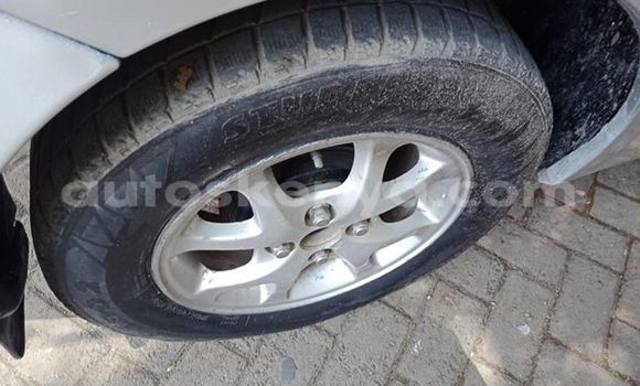 Nunua Ilio tumika Toyota Platz Fedha Gari ndani ya Mombasa nchini Kenya ya Pwani Nunua Ilio tumika Toyota Platz Fedha Gari ndani ya Mombasa nchini Kenya ya Pwani