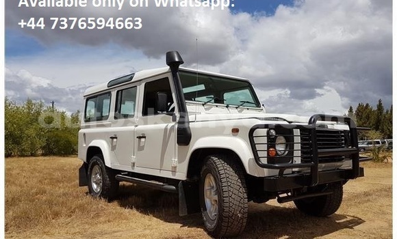 Oofamaa Land Rover Defender White Makiinaa iti Nairobi keessatti Nairobi keessatti Oofamaa Land Rover Defender White Makiinaa iti Nairobi keessatti Nairobi keessatti