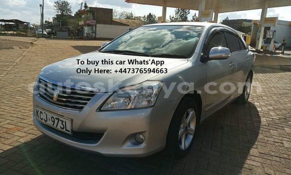 Oofamaa Toyota Premio Silver Makiinaa iti Nairobi keessatti Nairobi keessatti