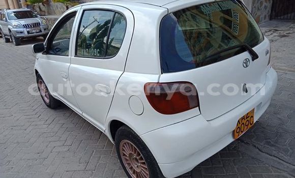 Nunua Ilio tumika Toyota Vitz Nyeupe Gari ndani ya Mombasa nchini Kenya ya Pwani Nunua Ilio tumika Toyota Vitz Nyeupe Gari ndani ya Mombasa nchini Kenya ya Pwani