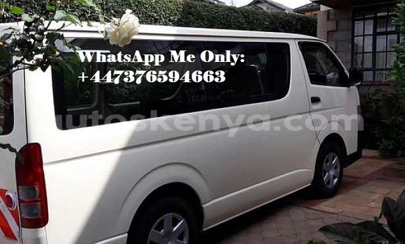 Oofamaa Toyota Hiace White Makiinaa iti Nairobi keessatti Nairobi keessatti Oofamaa Toyota Hiace White Makiinaa iti Nairobi keessatti Nairobi keessatti