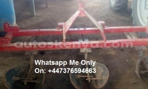 Oofamaa Land Rover Defender Red Makiinaa iti Nairobi keessatti Nairobi keessatti Oofamaa Land Rover Defender Red Makiinaa iti Nairobi keessatti Nairobi keessatti