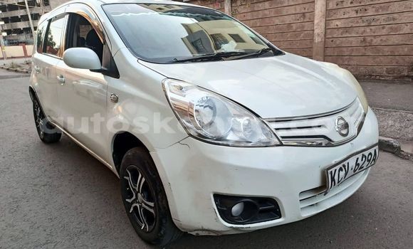Nunua Ilio tumika Nissan Note Nyeupe Gari ndani ya Nairobi nchini Nairobi