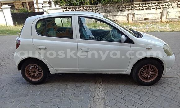 Nunua Ilio tumika Toyota Vitz Nyeupe Gari ndani ya Mombasa nchini Kenya ya Pwani Nunua Ilio tumika Toyota Vitz Nyeupe Gari ndani ya Mombasa nchini Kenya ya Pwani