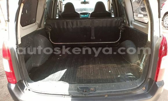 Buy Used Toyota Probox White Car in Nairobi in Nairobi Buy Used Toyota Probox White Car in Nairobi in Nairobi